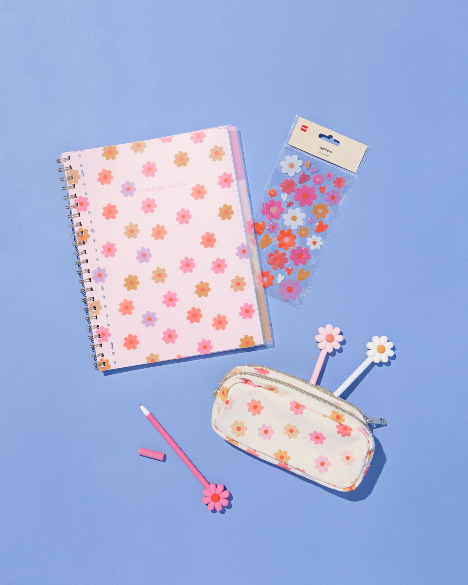 Federm&auml;ppchen mit Doppelrei&szlig;verschluss, 20 x 7 cm, Blumen, Hellrosa   - 14540129 - HEMA